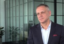 Rekordowa liczba pochówków, problem z dostępnością trumien i skromniejsze wydatki na pogrzeby. Branża funeralna podsumowuje dotychczasowy czas pandemii