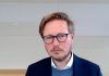 Coraz więcej firm przestawia się na zieloną energię i ograniczanie emisji CO2. To biznes będzie odgrywać decydującą rolę w walce ze zmianami klimatu