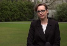 Pracodawcy i pracownicy sceptyczni wobec pomysłu ujawniania wysokości wynagrodzeń. Wskazują na kolejne koszty dla firm i ryzyko konfliktów w miejscu pracy