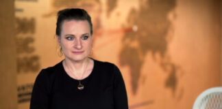 Polacy inwestują niechętnie i zachowawczo. W wielu wypadkach umiejętności nie dorównują wyobrażeniom o nich